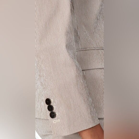 Theory Classic Shrunken Jacket Size 10 - Picture 4 of 8